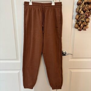 TNA Aritzia Women's Tan Joggers